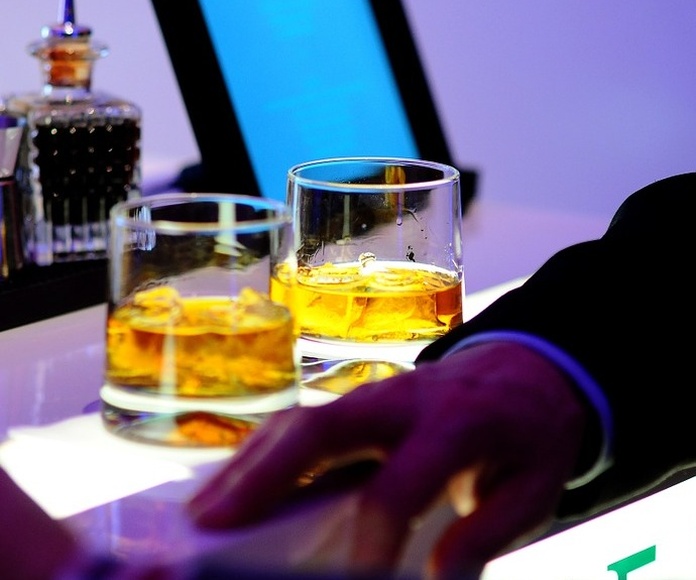 Bar: Servicios y Escorts de John Baltimore