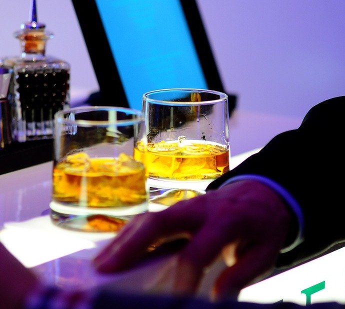 Bar: Servicios y Escorts de John Baltimore
